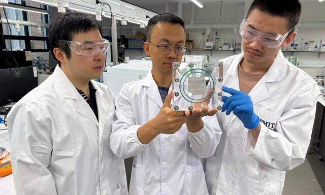 Carbon conversion into jet fuel